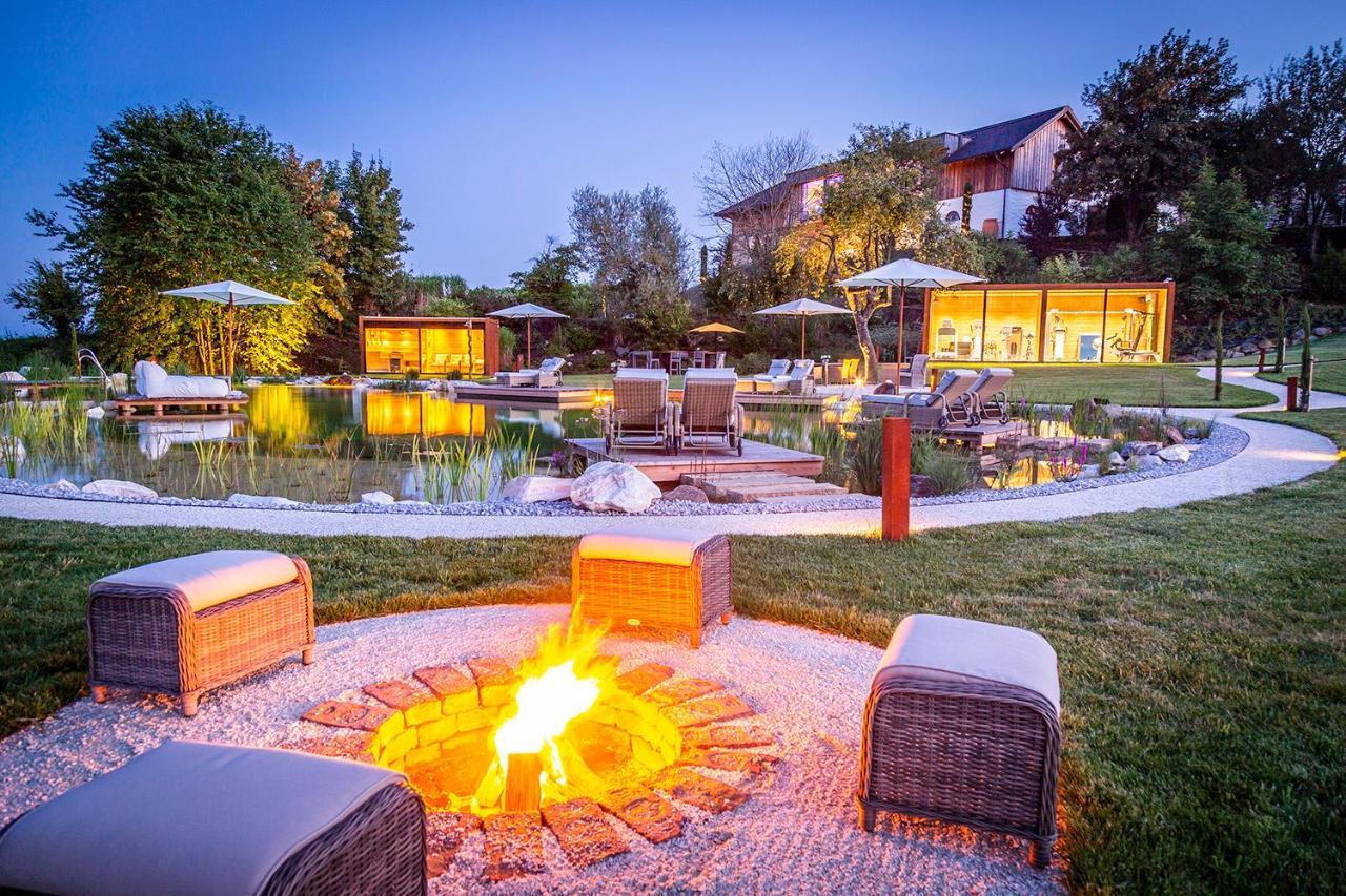 Golden Hill Country Chalets & Suites Waldschach Exteriér fotografie
