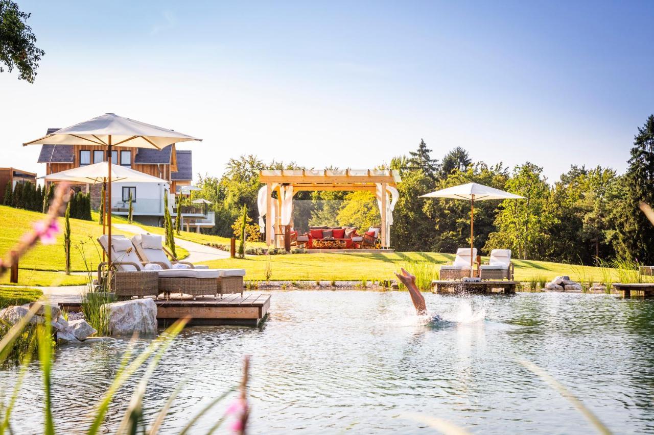 Golden Hill Country Chalets & Suites Waldschach Exteriér fotografie